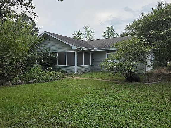 2nd image of 15 Arrowhead Ln
