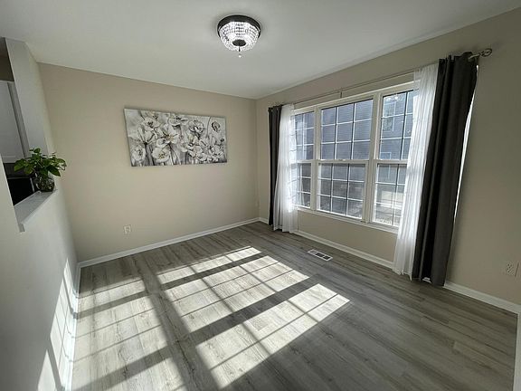 4th image of 5657 Gosling Dr
