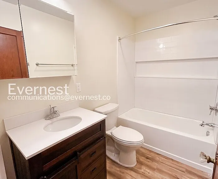 433 Holt Ave — Photo 16