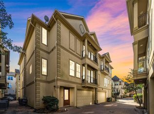 1320 Birdsall St, Houston, TX 77007