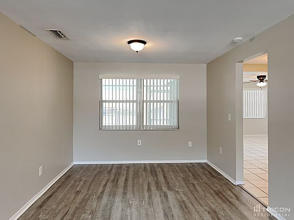 4th image of 3400 Paloma Dr