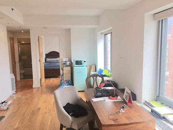 4th image of 1677 Lexington Ave APT 8D
