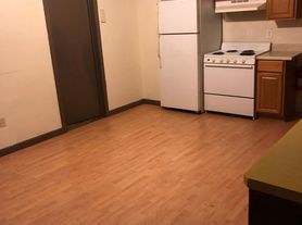 20 Joy St, Ludlow, MA