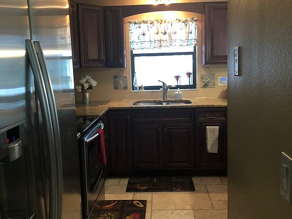 4th image of 4405 Summer Oak Dr