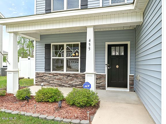 2nd image of 455 Jasmine Way