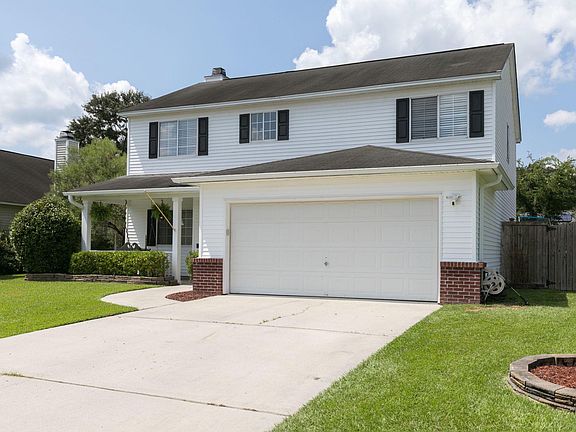 3rd image of 25 Regency Oaks Dr