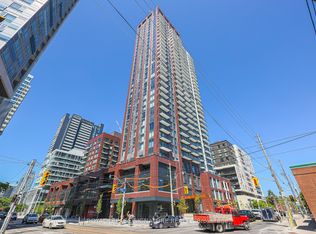 130 River St #2001, Toronto, ON M5A 0R8