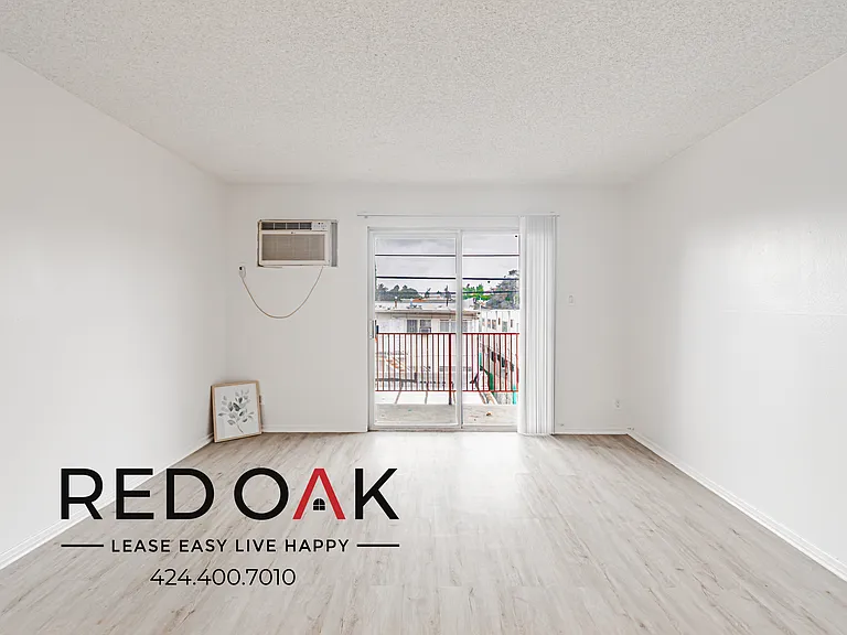 509 N Berendo St #110 — Photo 4