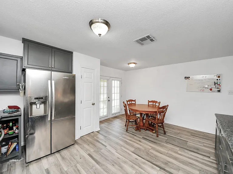 11031 Kirkmead Dr — Photo 14