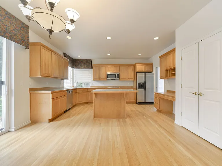 8428 NE 147th Pl — Photo 14