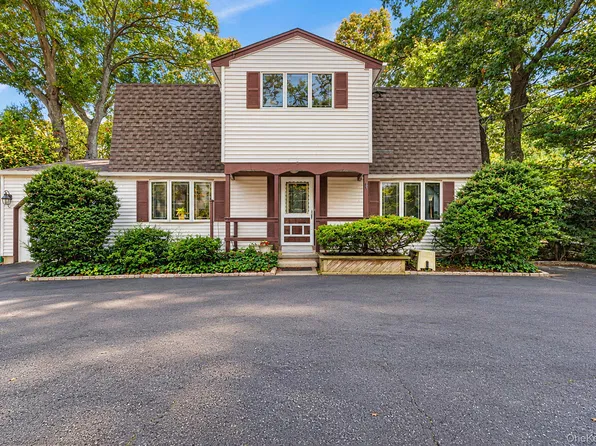 563 Johnson Avenue, Ronkonkoma, NY 11779