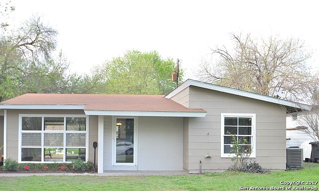 1st image of 515 Edgebrook Ln