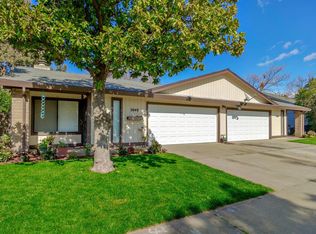 2046 Woodstock Way, Sacramento, CA 95825