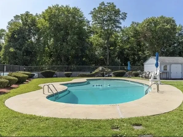 8 Kenmar Dr, Billerica, MA