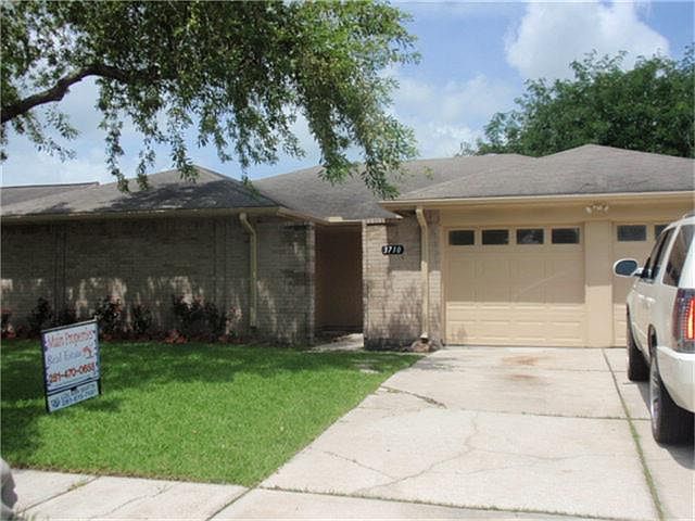 1st image of 3710 Maplewood Dr