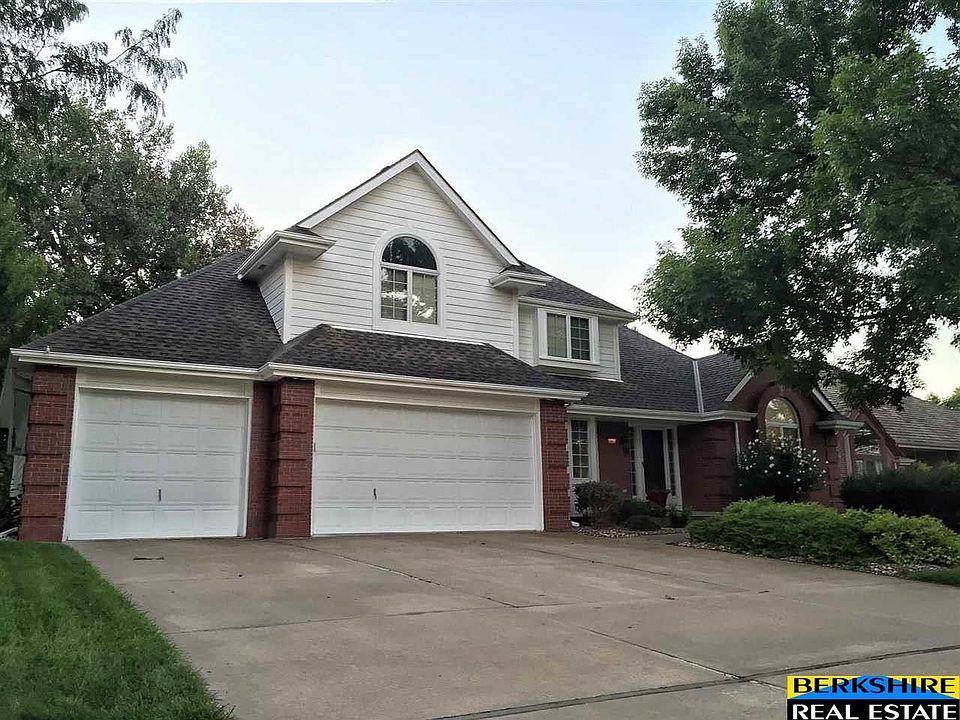 1st image of 6401 S 102nd St