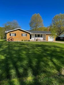 52 Woodlawn Ave, Belpre, OH, 45714
