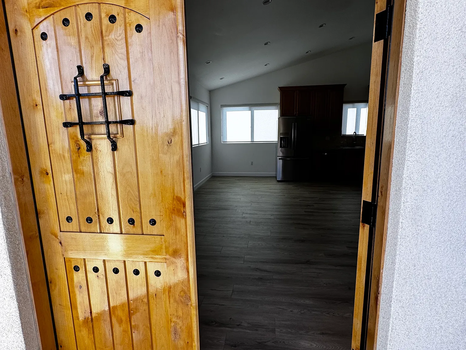 2 bed, 1000 sqft, $4,500 — Photo 4