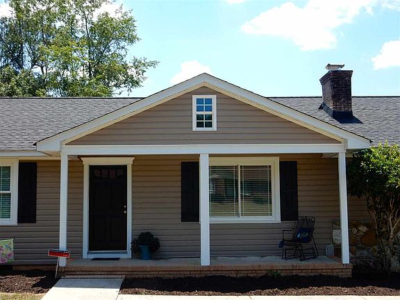 4th image of 110 Southgate Cir