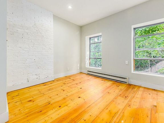 5th image of 1082 Pacific St #2AA