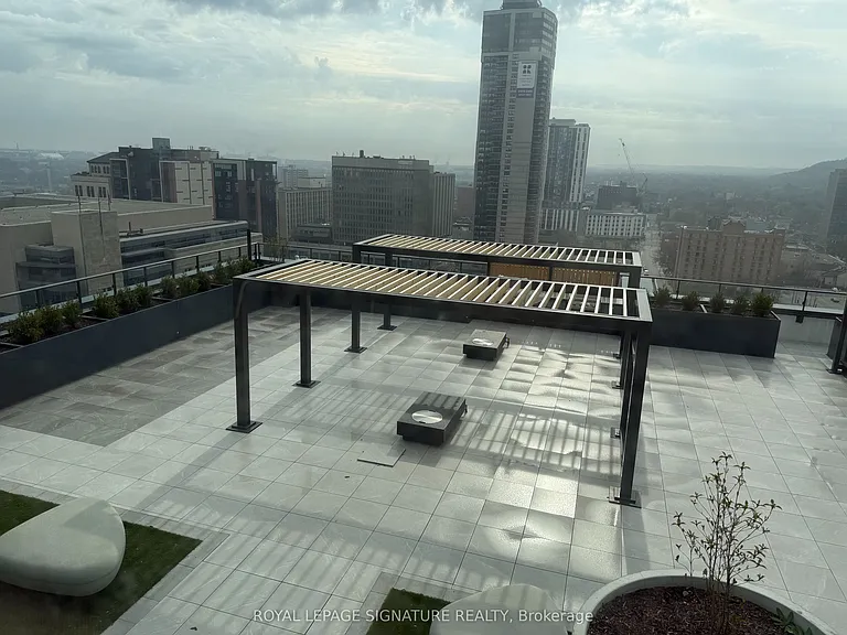 75 James St S #615 — Photo 18