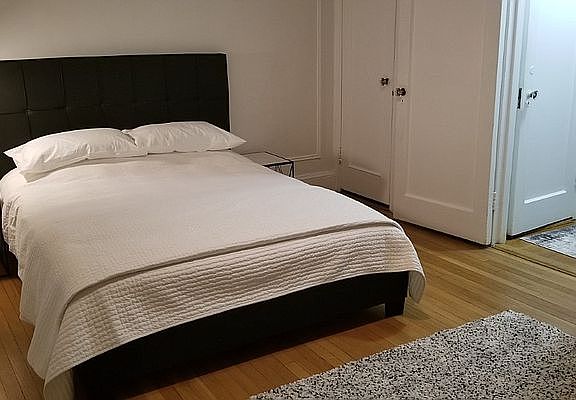 3rd image of 162 W 56th St APT 601
