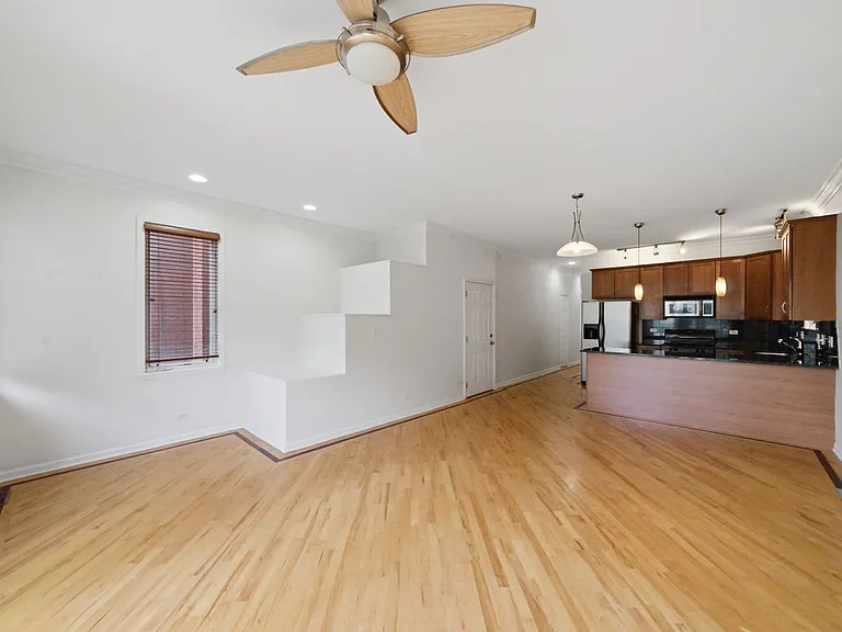 2647 W Haddon Ave #2 — Photo 4