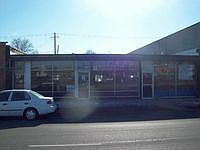 1st image of 6152 N Lincoln Ave