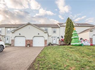 1506 Yorktowne Dr, Lawrence, PA 15055