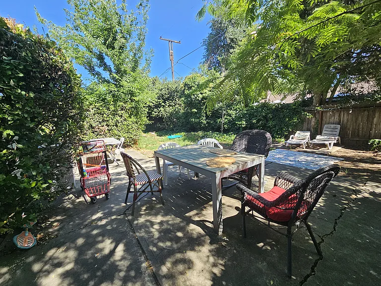1220 Cornell Dr — Photo 18