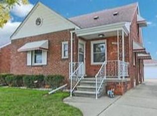 15690 Couzens Ave, Eastpointe, MI 48021