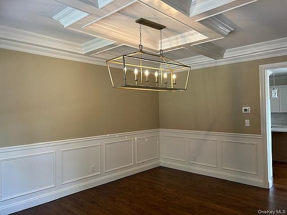 5th image of 110B Louis Street