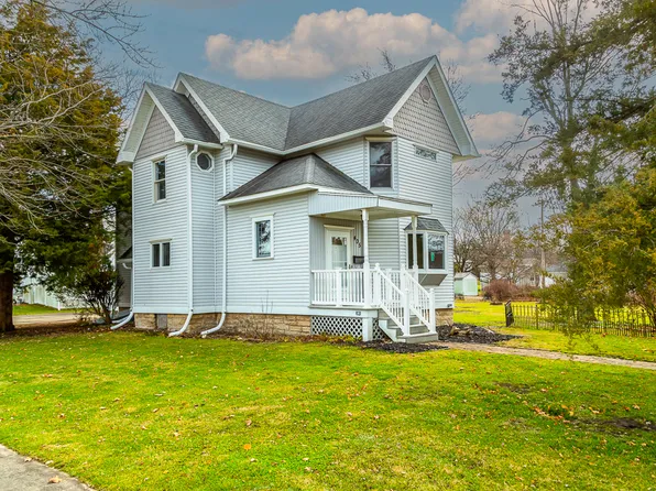 405 S Washington St, Paxton, IL 60957