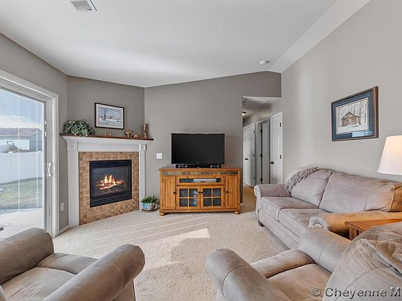 3rd image of 4008 Rockwood Dr