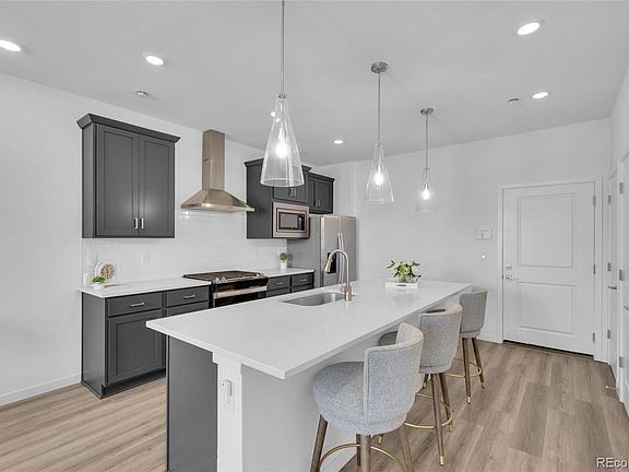 4th image of 8417 Mount Kataka Street