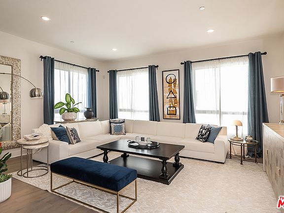 4th image of 12715 Seabeach Pl APT 3
