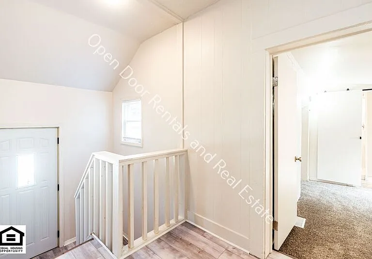 1240 1/2 Boone St — Photo 3