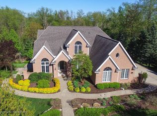 2329 Pine Hollow Dr, East Lansing, MI 48823