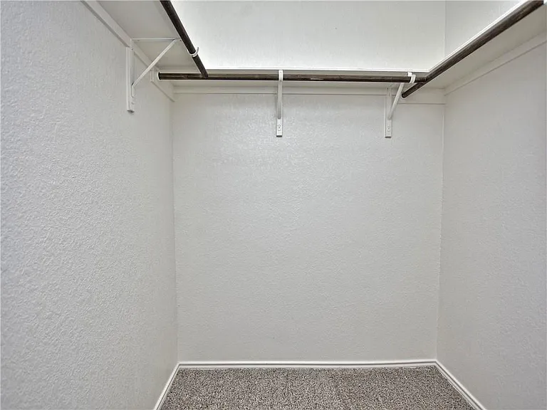 21413 Wilmiller Ln — Photo 18
