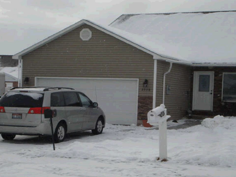 1st image of 2928 E Glenn Cove Ct