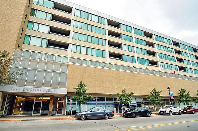 1st image of 900 Chicago Ave Unit 307