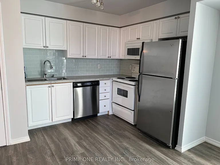 2545 Erin Centre Blvd #510 — Photo 2
