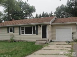 2238 Samuel Ave, Benton Harbor, MI 49022