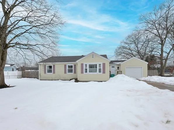 338 Mendon Rd, Attleboro, MA 02703