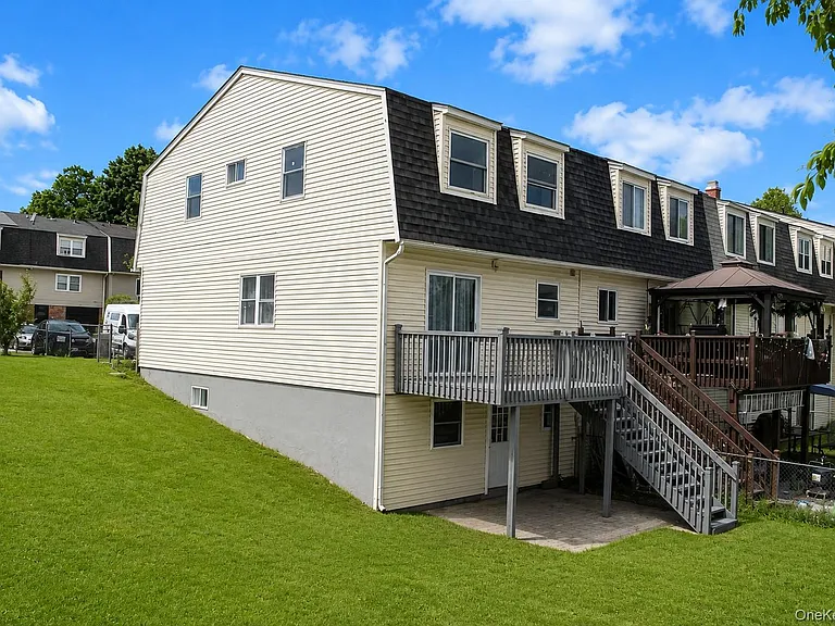 219 Chrystal Dr — Photo 21