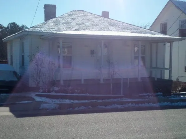 1005 Askin St, Martinsville, VA 24112