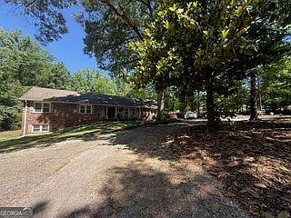 1st image of 905 E Atlanta Rd