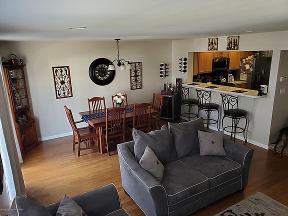 5th image of 62 Winged Foot Ct