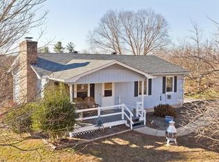 46 Moss Rd, Weaverville, NC 28787