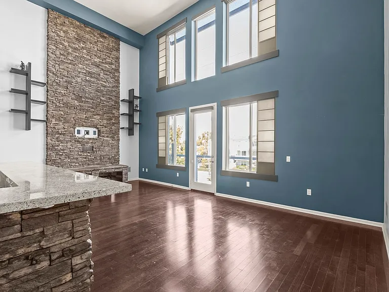 1901 S Victoria Ave #201 — Photo 8
